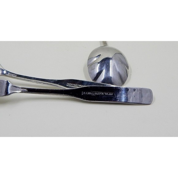 Reed And Barton Select Fiddler Sugar Spoons and Butter Knife Set of 3 - Picture 6 of 7